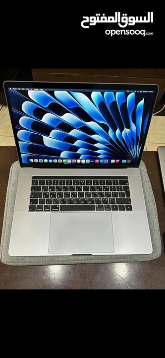 للبيع جهاز. macbook pro 15.4 2019