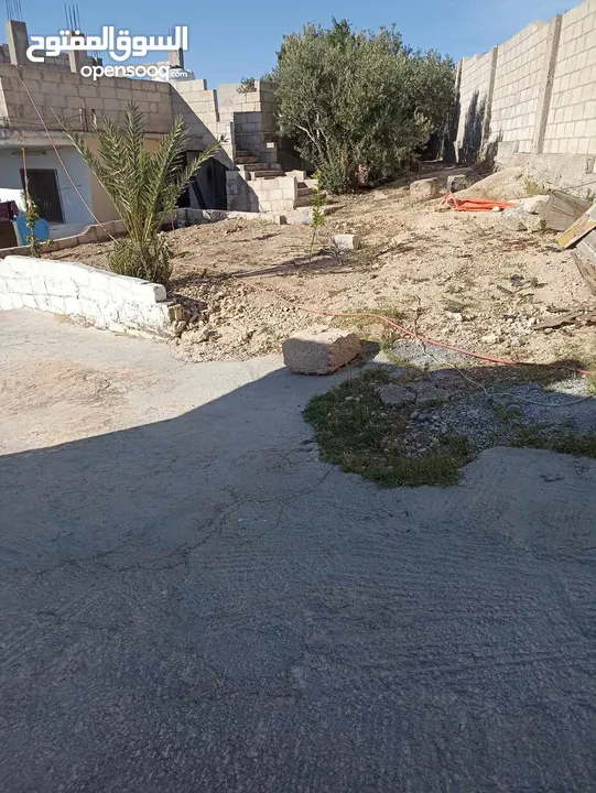 بيت مستقل مع ارض دنم   للبيع