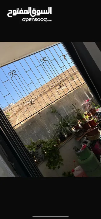 شقة للبيع في ماركا الجنوبية طابق ارضي على مستوى الشارع