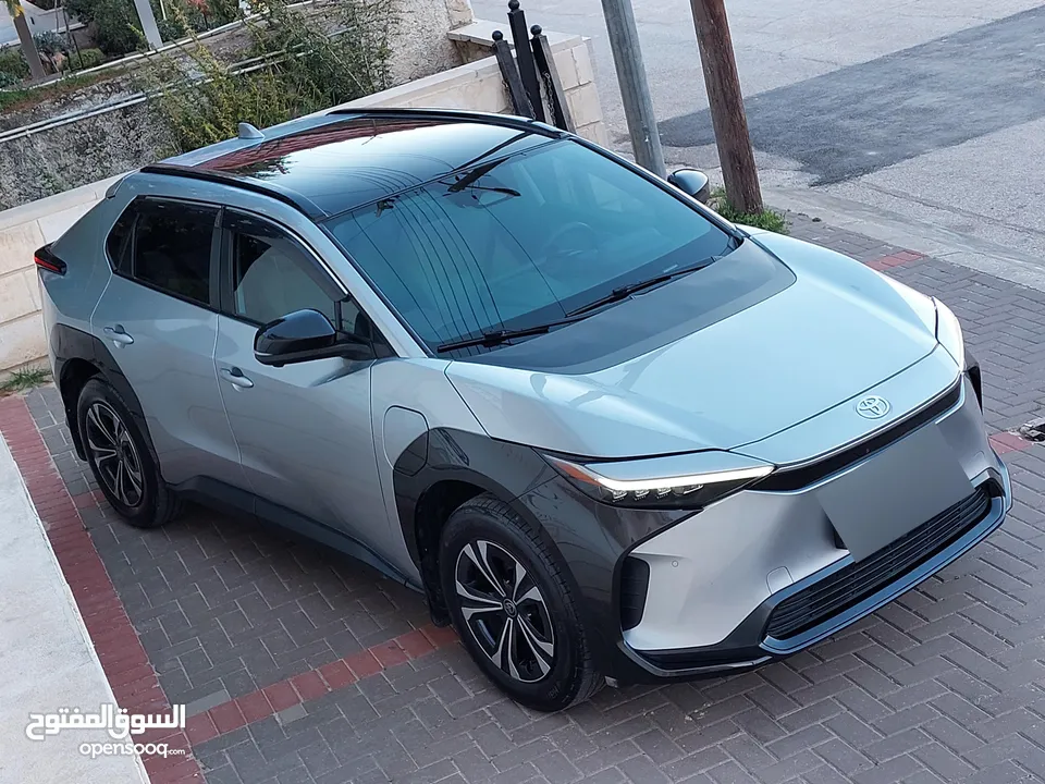 تويوتا BZ4X موديل 2022 مميز جدآ