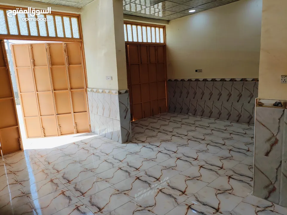 مجمع طبي متكامل و صيدلية للايجار على الشارع العام بمحافظة البصرة