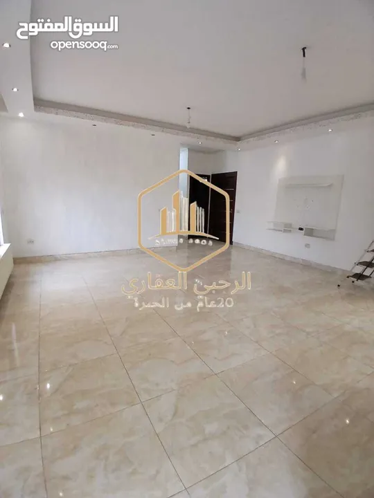 شقة / للايجار / ارضية / 3نوم / دابوق