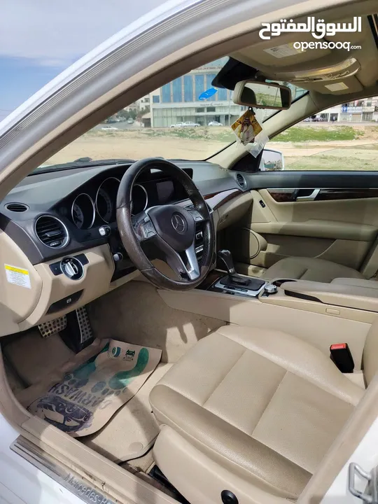 مرسيدس c250 موديل 2014 بسعر 18250 دينار قابل للتفاوض بشيء بسيط
