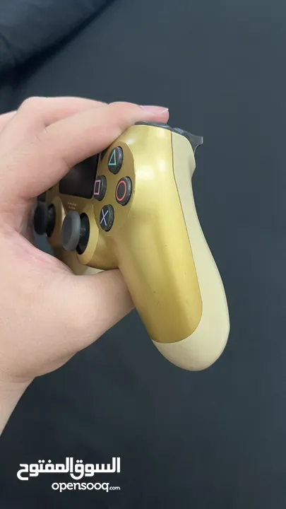 يدة بلايستيشن/PS4 مستعملة بحالة جيدة(اصلية)