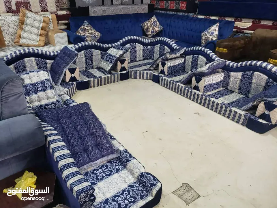 مجلس ارتفاع 10/15عمق 70 مع مساند سوبر