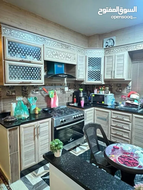 عماره في اسكان الامير طلال  التطوير الحضري اربع شقق للبيع