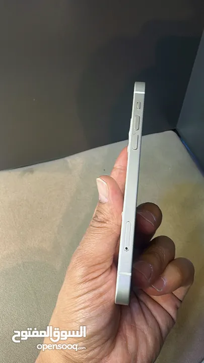 iPhone 12 64 GB  البطاريات من 88-93 مكفول اسبوعين