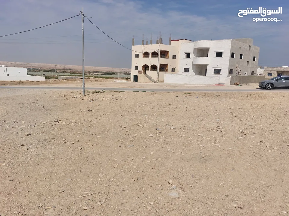 الاغوار الجنوبية بالقرب من البحر الميت..تصلح لشاليهات....استثمارية بمردود  عالي