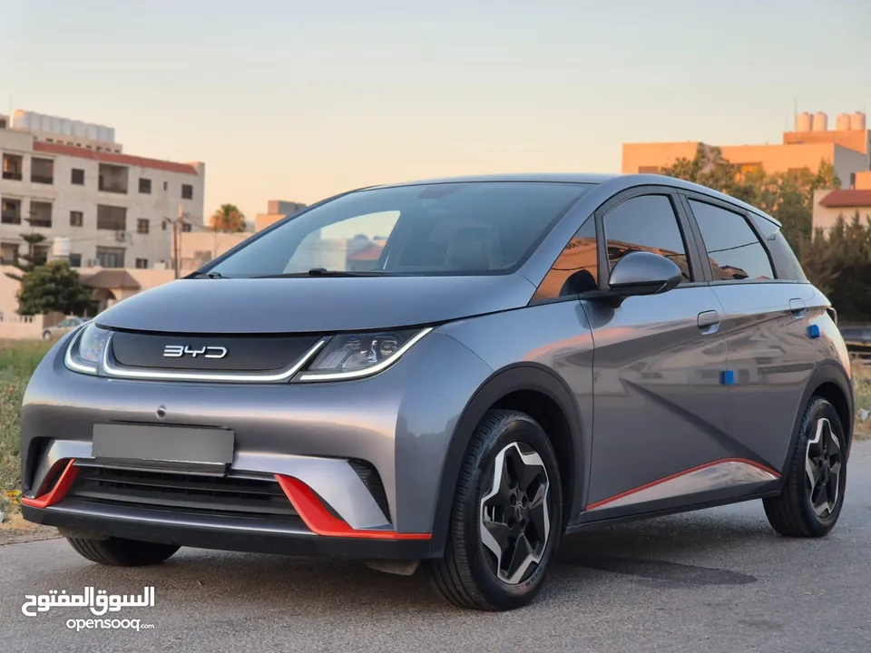 fashion- موديل 2022 BYD بي واي دي دولفين  لون فيراني ميتالك دهان الوكالة -5 كاميرات  فل كامل