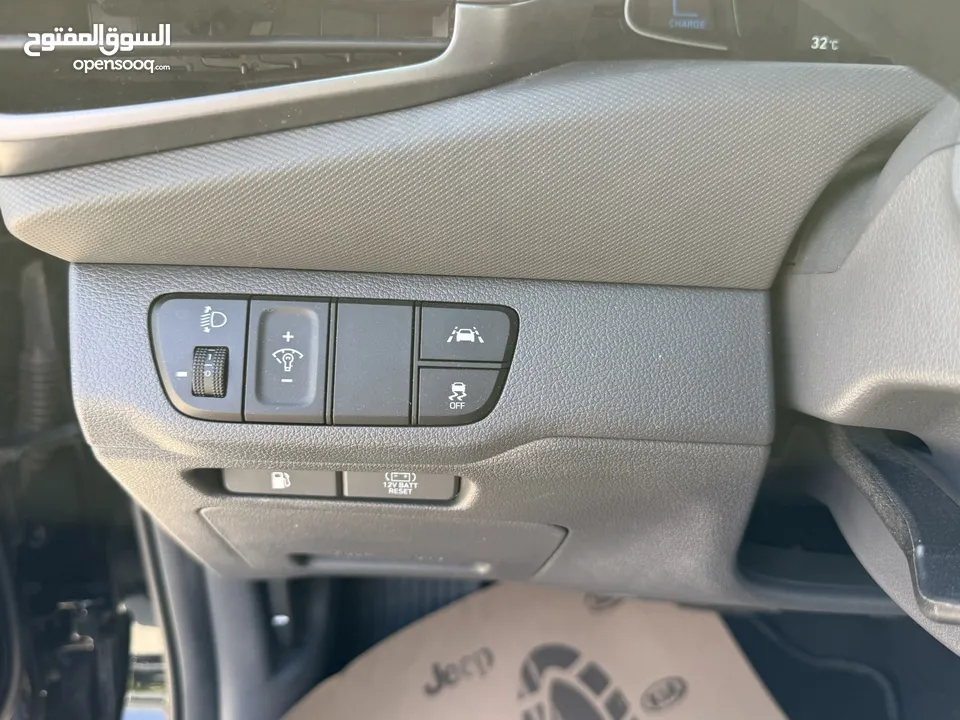 هونداي ايونك ترخيص 2022 محرك 1600 هايبرد جير أوتوماتيك 141 حصان