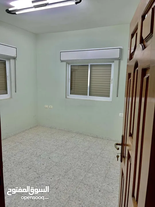 شقة سكنية جاهزة للسكن  سوبر ديلوكس طابو بمنطقة ام الشرايط