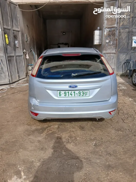 فورد فوكس 2009  ايد اولى سيارة  جير عادي اقصادية بل بنزين