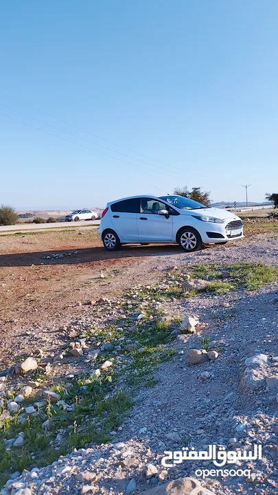 فرد فيستا السياره الاوفر تامين وترخيص سنه
