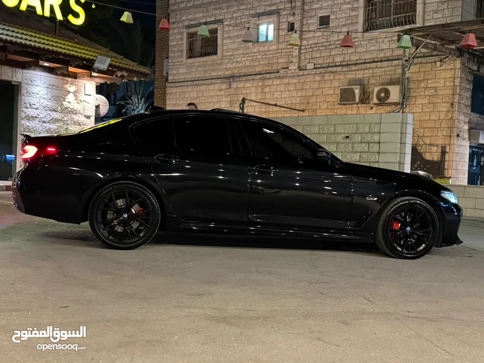 بتمشي ع الشحنه 50/60 كيلو  يعني ببلاااش