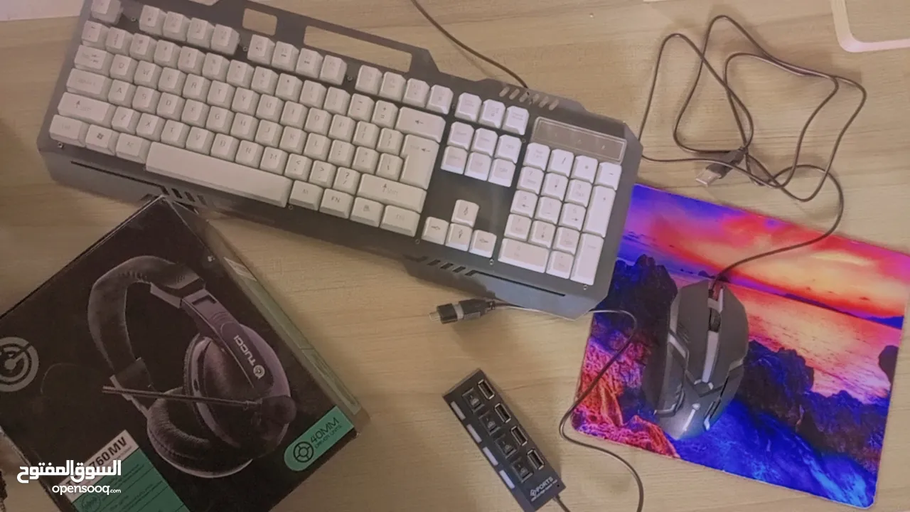 كيبورد وماوس مضيء RGB  + ماوس باد+ سماعة راس مع مايك + وصلة USB HUB + وصلة otg