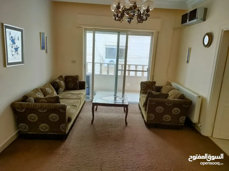 Furnished Shmeisani flat for rent