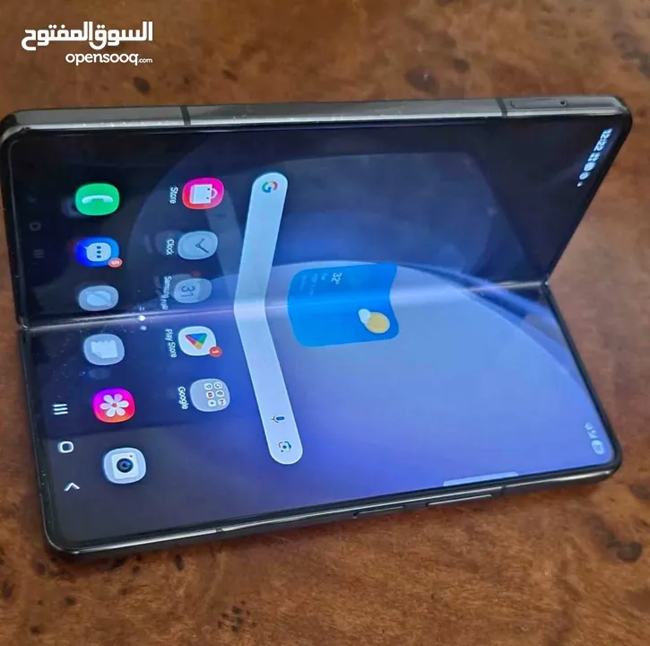 للبدل او للبيع سامسونج ز فولد 5 128 جيجا Black Samsung z fold 5 like new 128gb