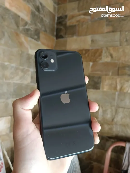 iPhone 11”