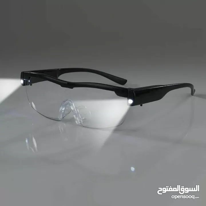 نظارة مكبرة مزودة بإضاءات جانبية EASYmaxx Magnifying Glasses  Glasses with Magnifying Function 160%