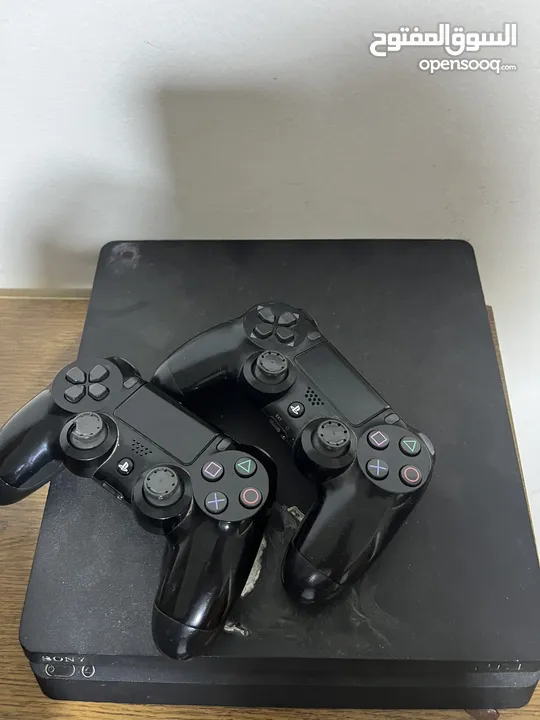PlayStation 4 عادي