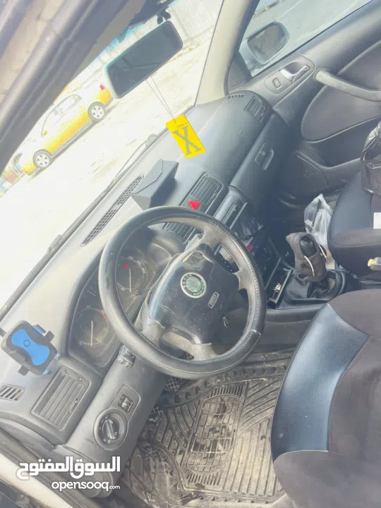 اكتافيا منفوله متور جديد مرخصه مامن موجوده بالخليل