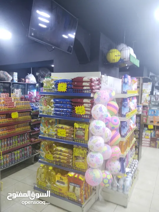 مطلوب شريك لمحل عروض دائمة