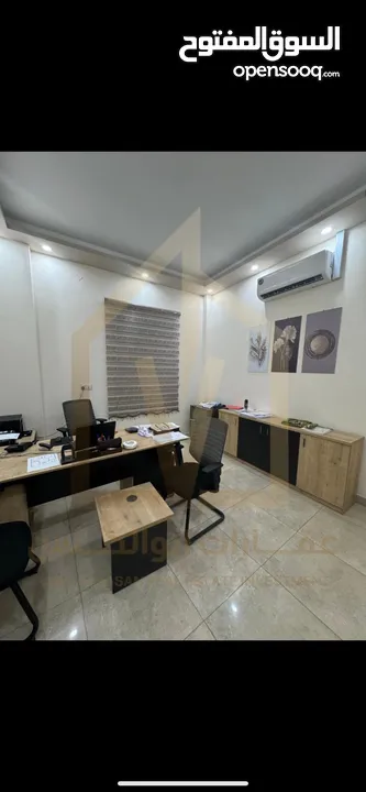 شقة مكتبية نصف مفروشة للايجار في منطقة الجزائر تشطيب حديث