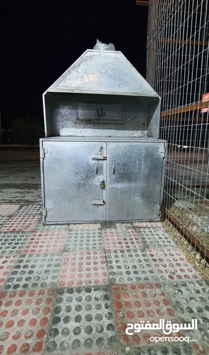 عده مطعم نظيفه استخدام قليل