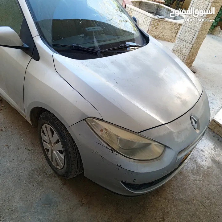 رينو مشطوب للبيع