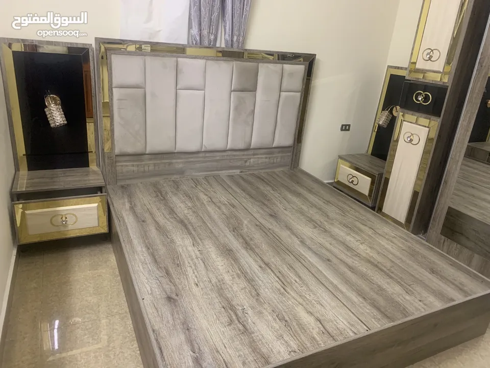 نجار متنقل في مدينه السلط لكافه اعمال النجاره تفصيل تركيب وفك الاثاث وصيانه