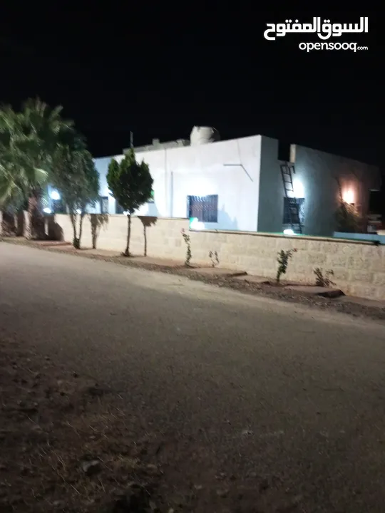 فيلا مستقلة مفروشة للايجار اليومي أو الاسبوعي أو الشهري  مطلة على جبال اشتفينا وعجلون عائلات فقط