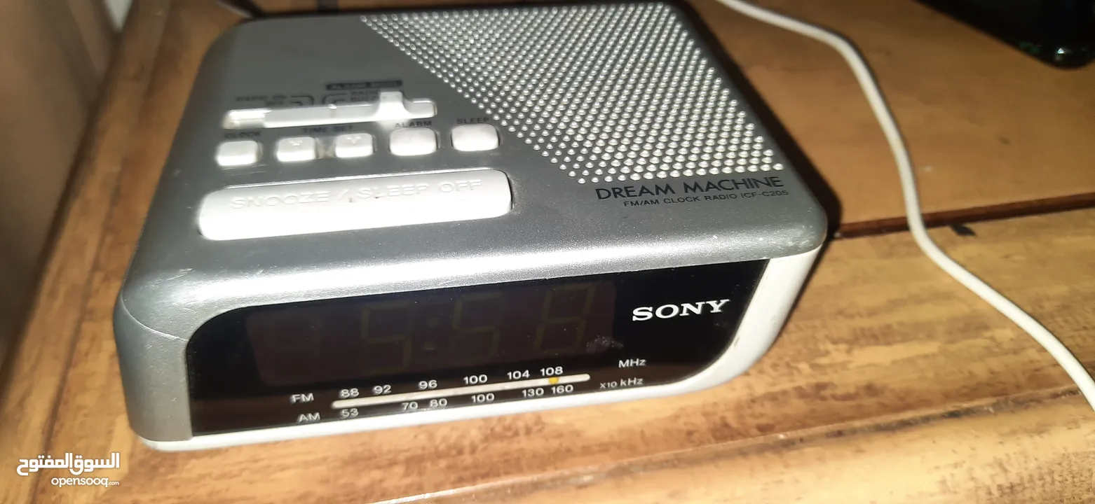 راديو وساعه ومنبه sony للبيع