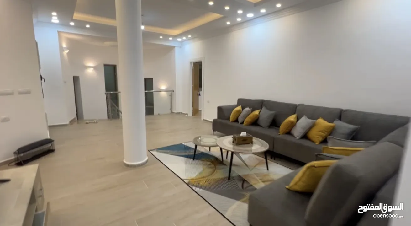 فيلا دبلكس مشطبة سوبر ديلوكس ( مالية وكالة نضيفة )