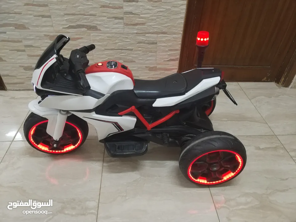 دراجه أطفال بحالة ممتازه