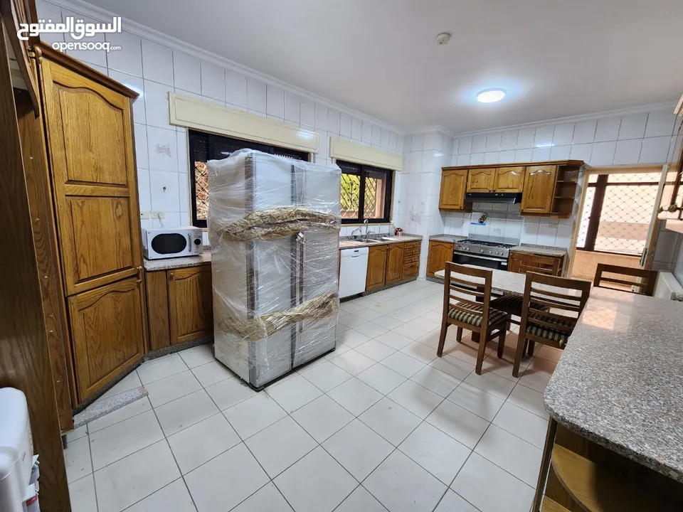 شقة أرضية طابقية للإيجار في عبدون الشمالي - ref : 14474