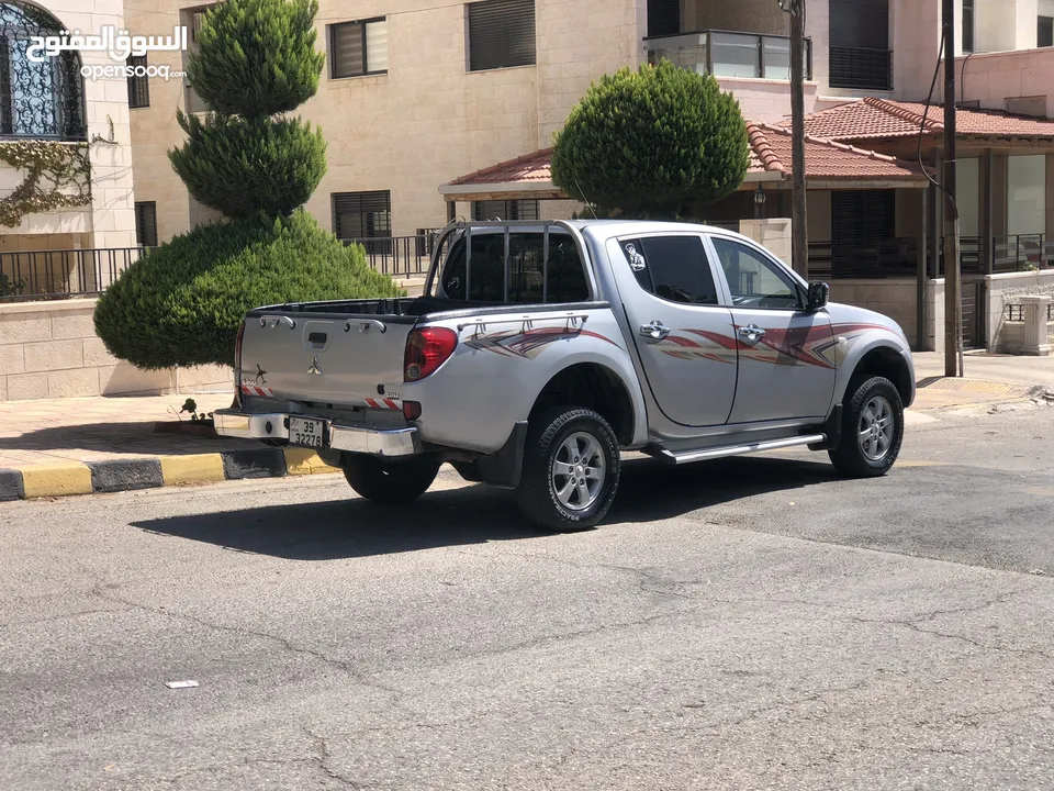 متسوبيشي L 200 موديل 2013