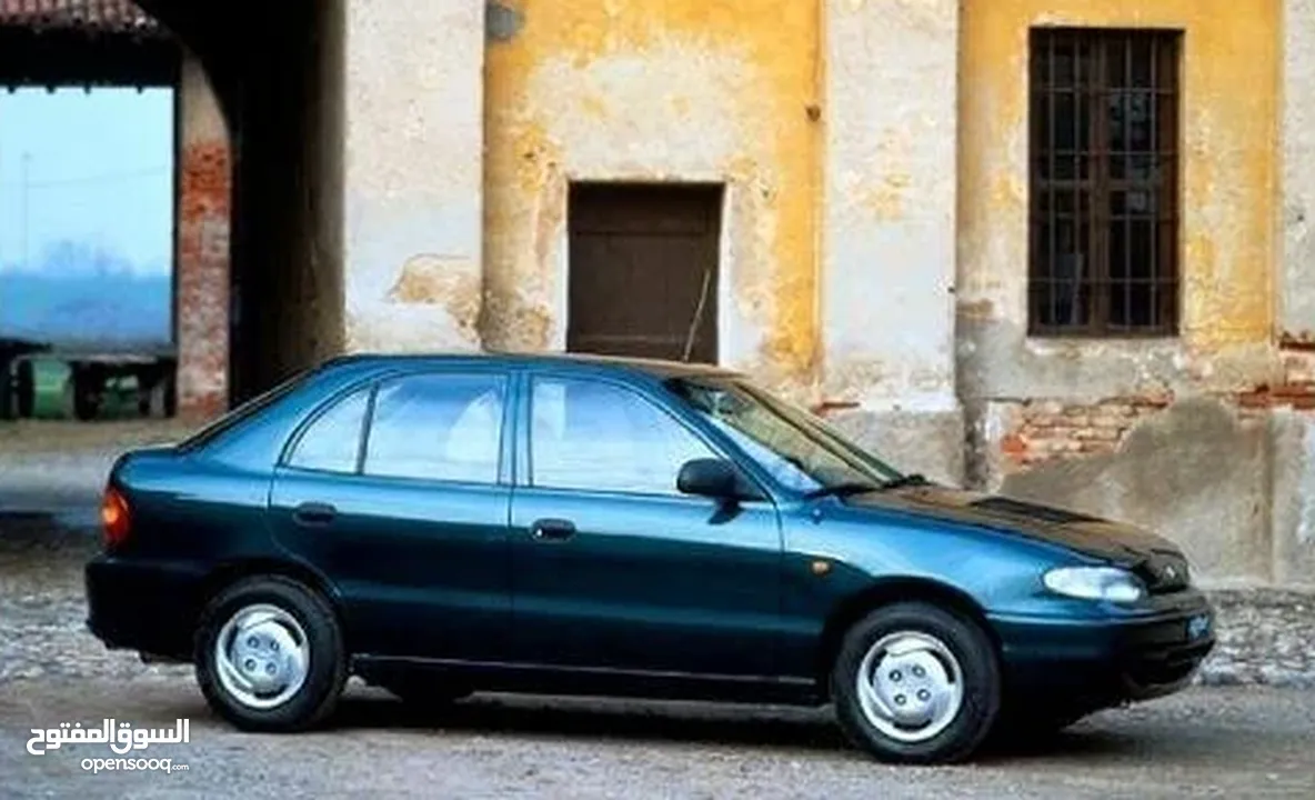 اكسنت موديل 1997 لون ابيض للبيع بسعر مغر جداً بحاجة الى اعادة تسجيل  و ترخيص ودفع مخالفات