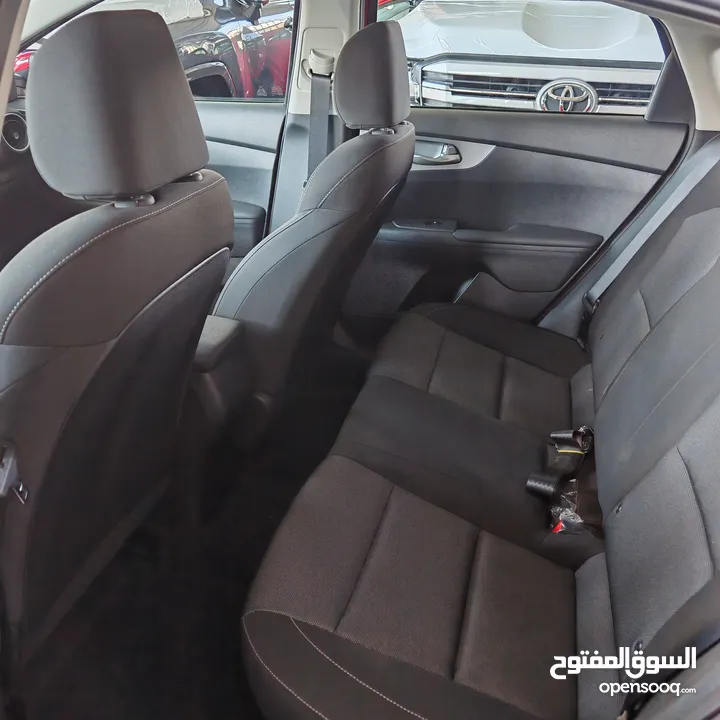 KIA CERATO 2024 (كفالة الوكيل الرسمي 5 سنوات) و(عقد صيانة 30,000 كم زيوت وفلاتر)