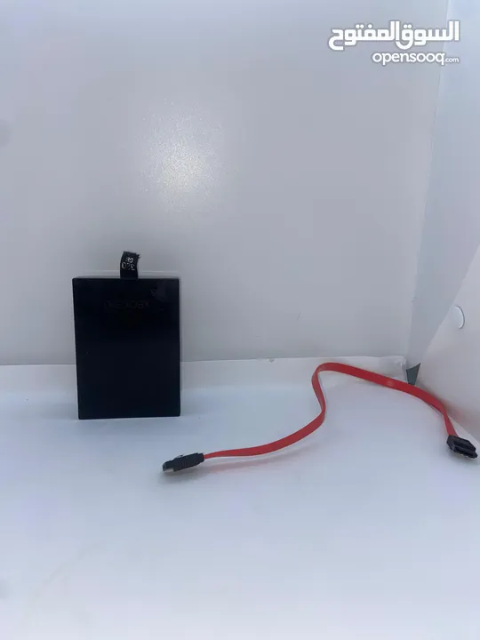 هاردين وقارئ cd مع سلك SATA مجانا مع كل واحد