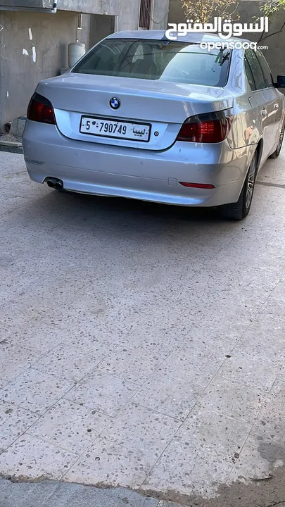 بي ام حاجب 2006 (e60)