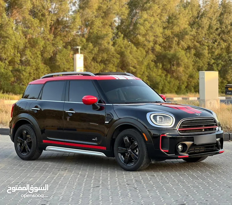 MINI COOPER COUNTRYMAN 2022 VERY LOW KM