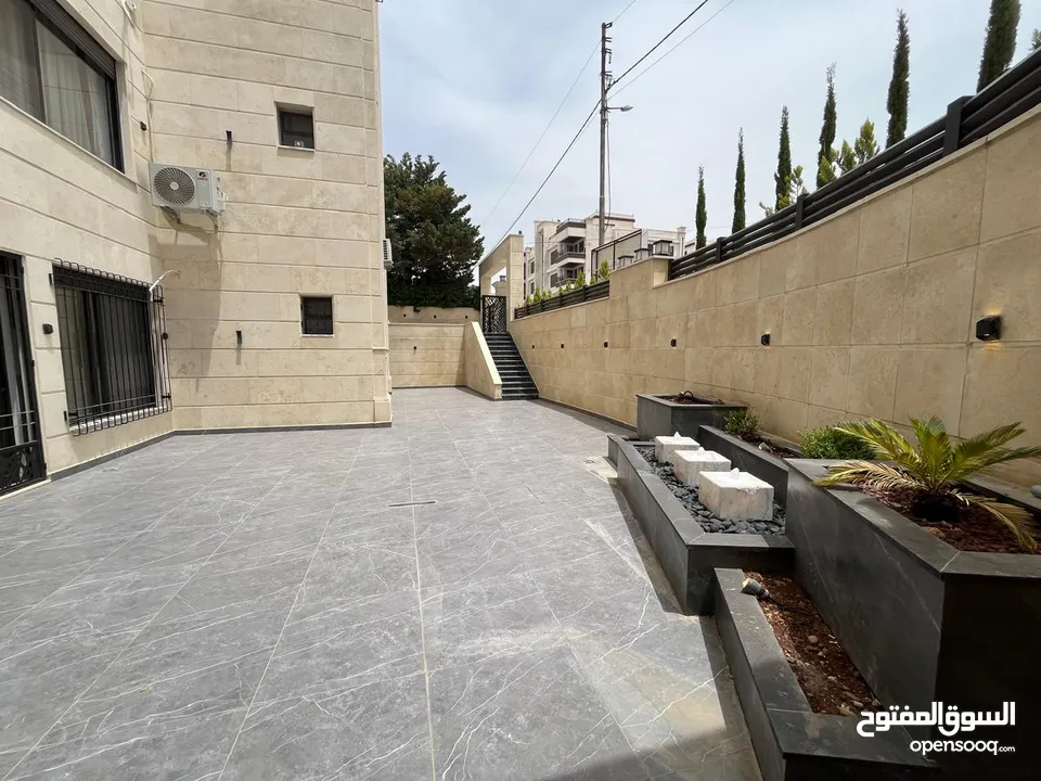 شقة للبيع في ضاحية النخيل بتشطيبات مميزه