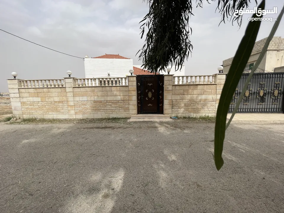 بيت مستقل مع ملحق