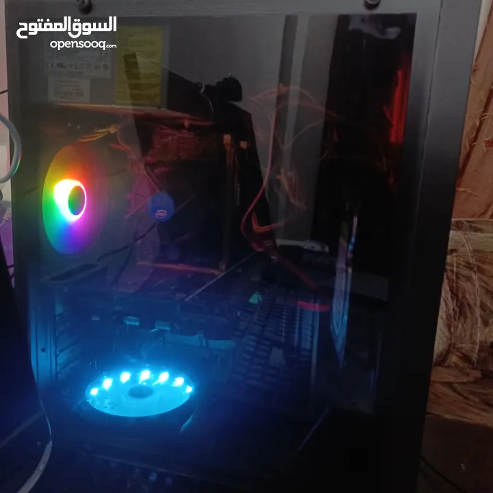 كمبيوتر لينوفا core i5 4460 الجيل الرابع جيمنج بستحمل جميع الالعاب  بحاله جديد استعمال خفيف