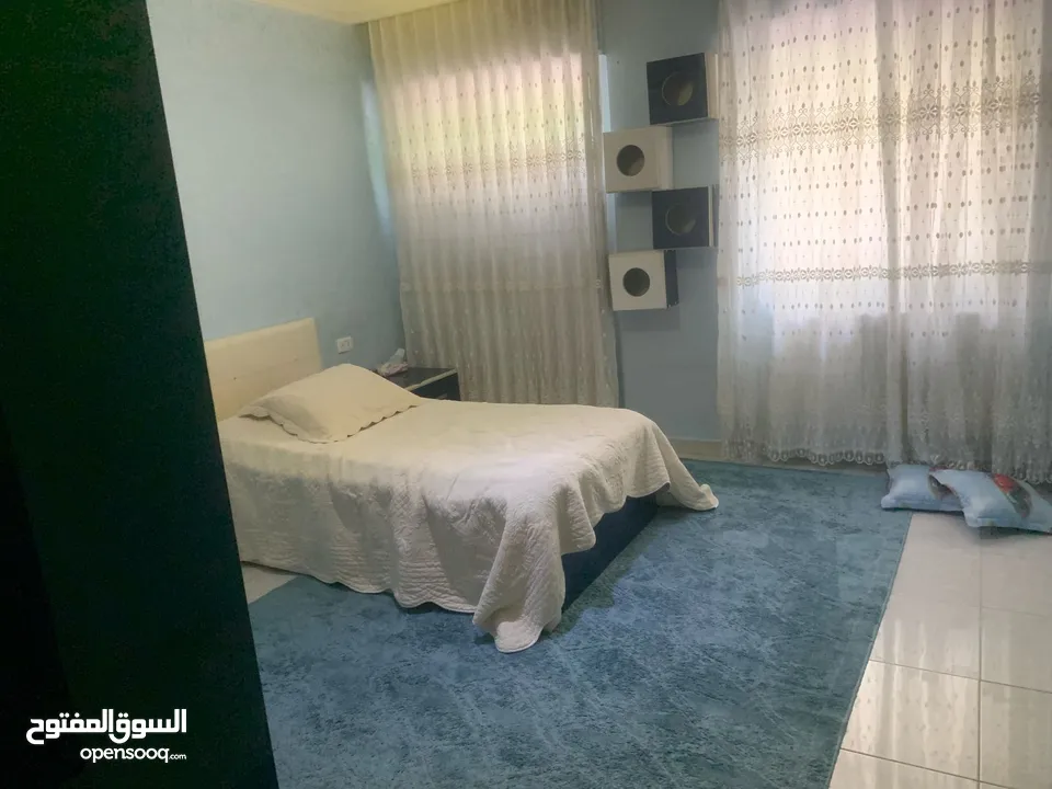 شقه شبه أ رضي بضاحية الرشيد ترسات خارجيه من المالك مباشرة