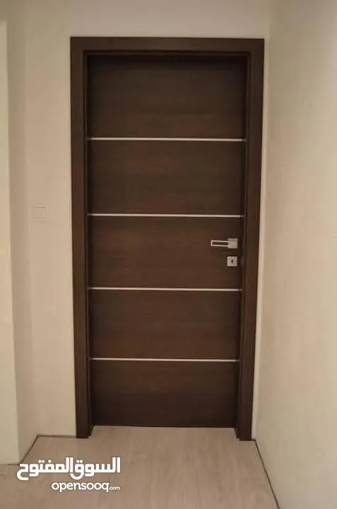 ابواب خشبيه داخليه و خارجيه بتصاميم حديثه وفاخره وعصريه جميع الانواع دهان  او تلبيس pvc  وقشره بلوط