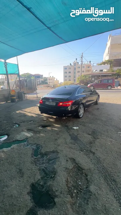 مرسيدس بنز E250 للبيع بداعي السفر