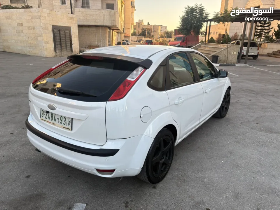 فورد فوكس 2009 السيارة نضيفة فحص نضيف استخدام قليل