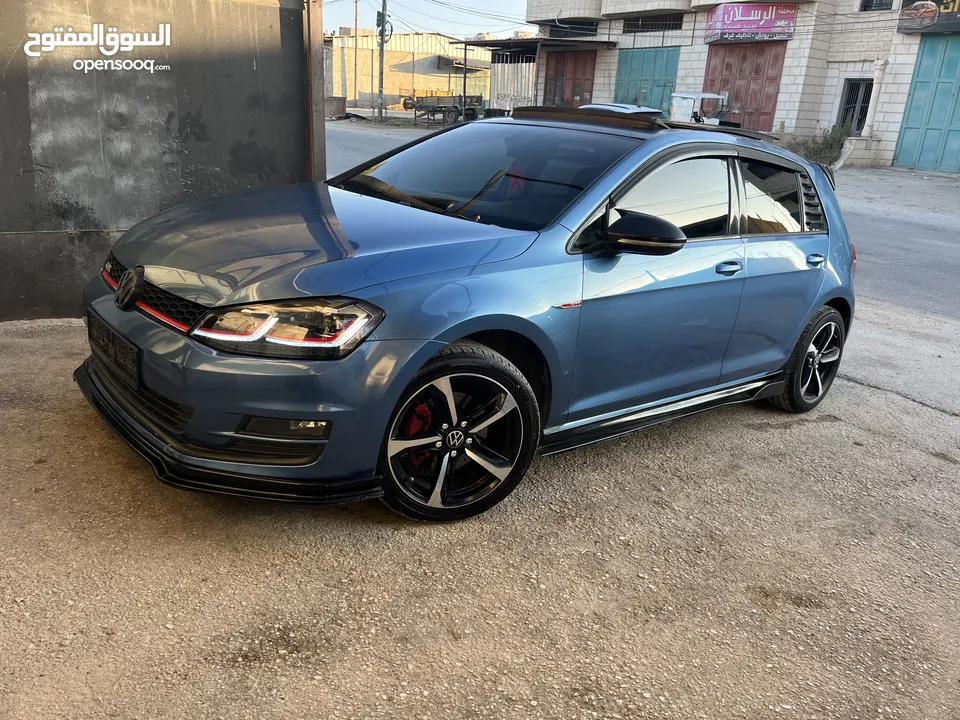 جولف 2014 Mk7.5 فل مع بانوراما / بالسعر المميز ع الكاش فقط