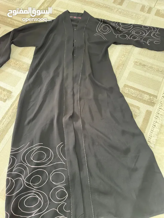 عبايات خليجيه وجاكيتات وشنطه